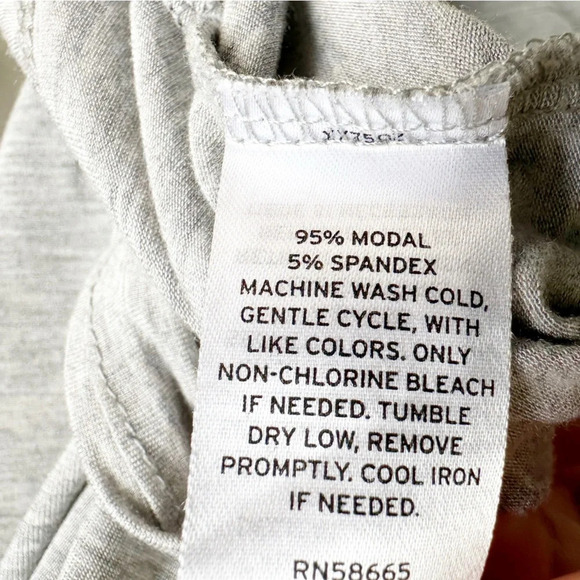 Nordstrom Loungewear Pajamas Gray Size Small 2 Piece Pants Top V Neck - Picture 5 of 5